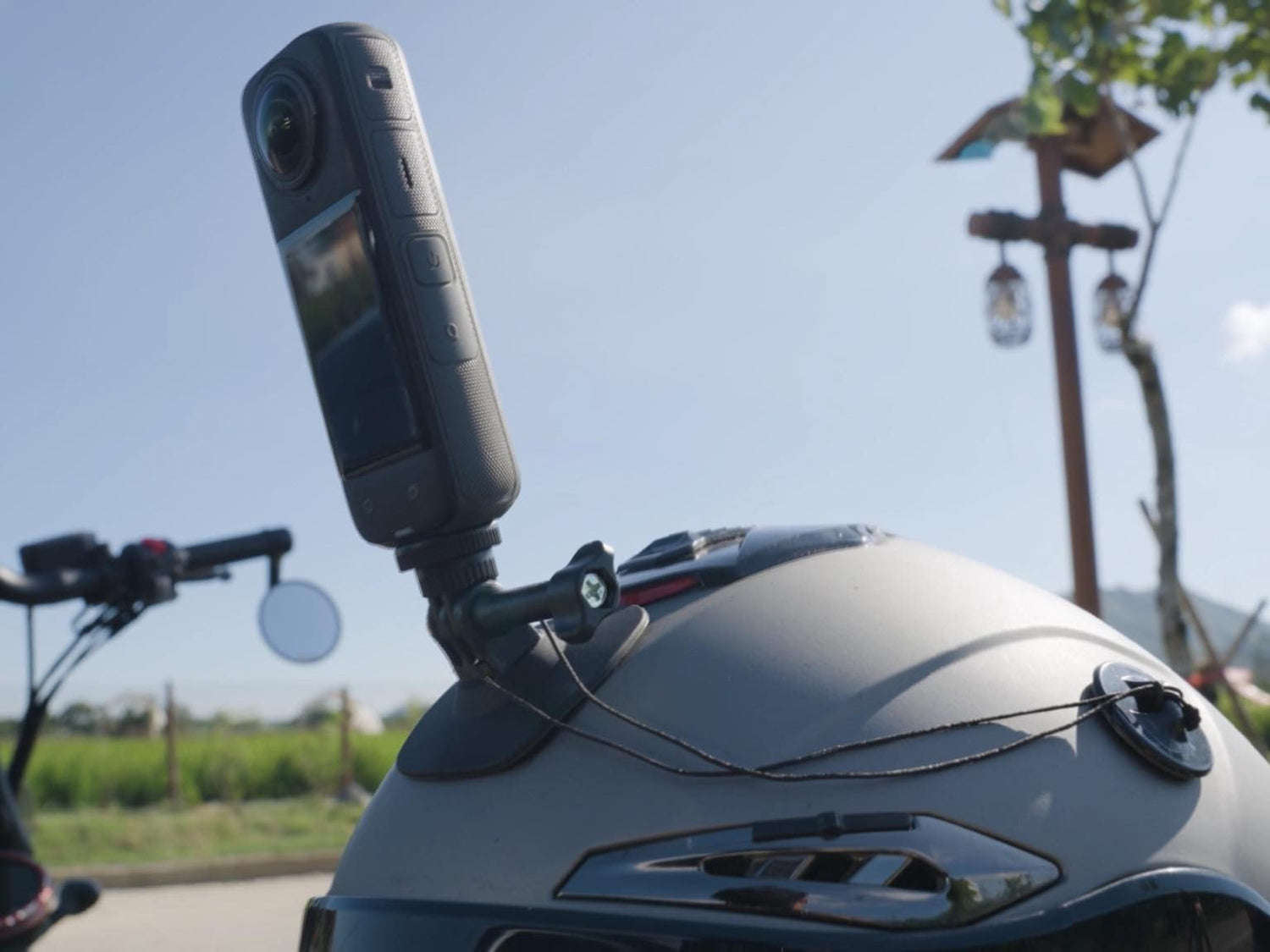 How to Use a Flexible Base with Extension Rod for Creative Camera Angles